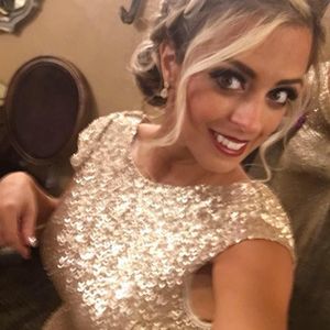 Meet your Posher, Christina